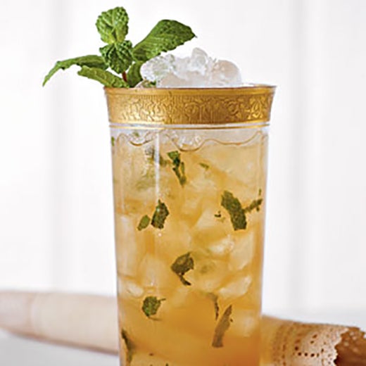 12 Refreshing Sweet Tea Recipes For the Southern Belle In You